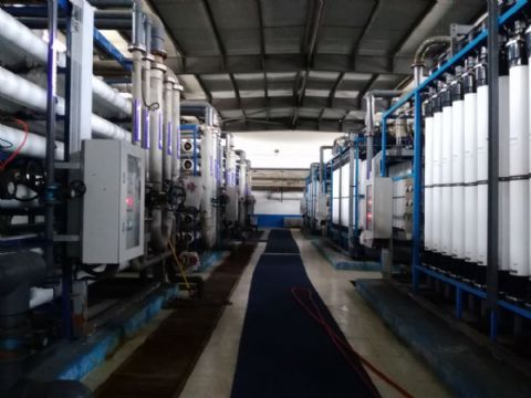 點(diǎn)擊查看詳細(xì)信息<br>標(biāo)題：反滲透與超濾設(shè)備車(chē)間 閱讀次數(shù)：4147